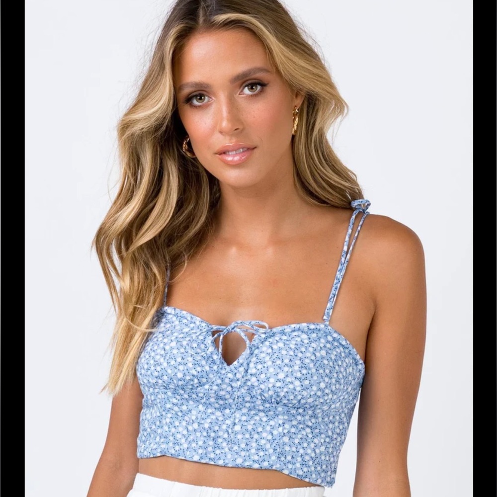 Womens Princess Polly Ella Bella crop top-size 6